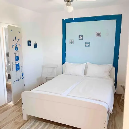Sanja Appartement *